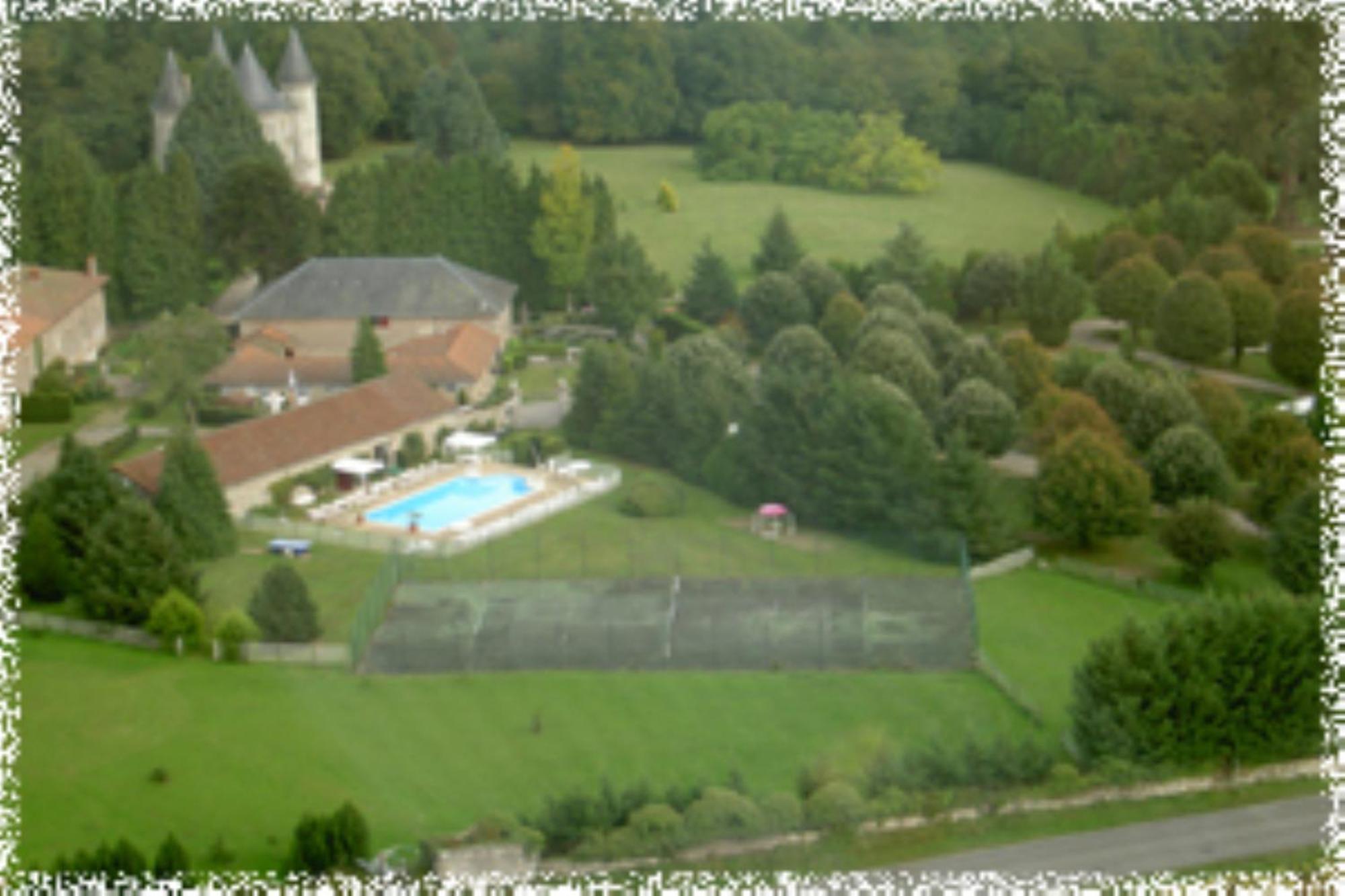 Hotellerie De Plein Air Camping Leychoisier Bonnac-la-Côte Exteriér fotografie